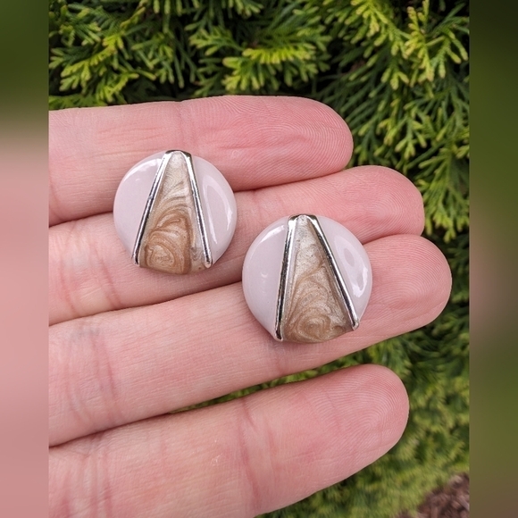 Vintage Estate Pink Swirl Silver Round Enamel Stud Pierced Earrings - Picture 1 of 4